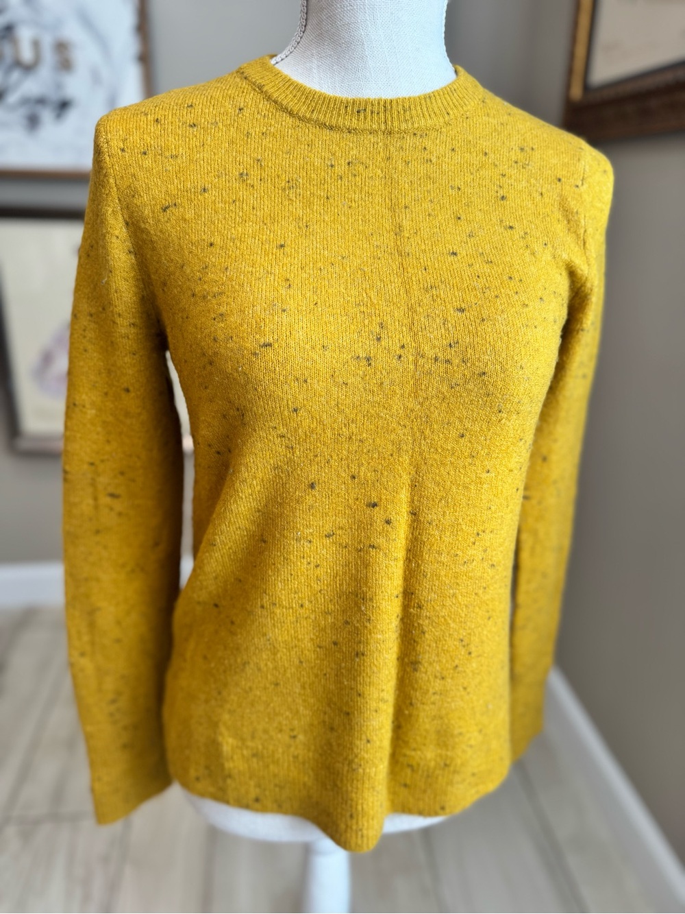 5 for $30 Old Navy Mustard Yellow Confetti Crewneck Sweater